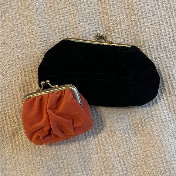 Two Rouje velvet coin purses - Picture 2 of 5